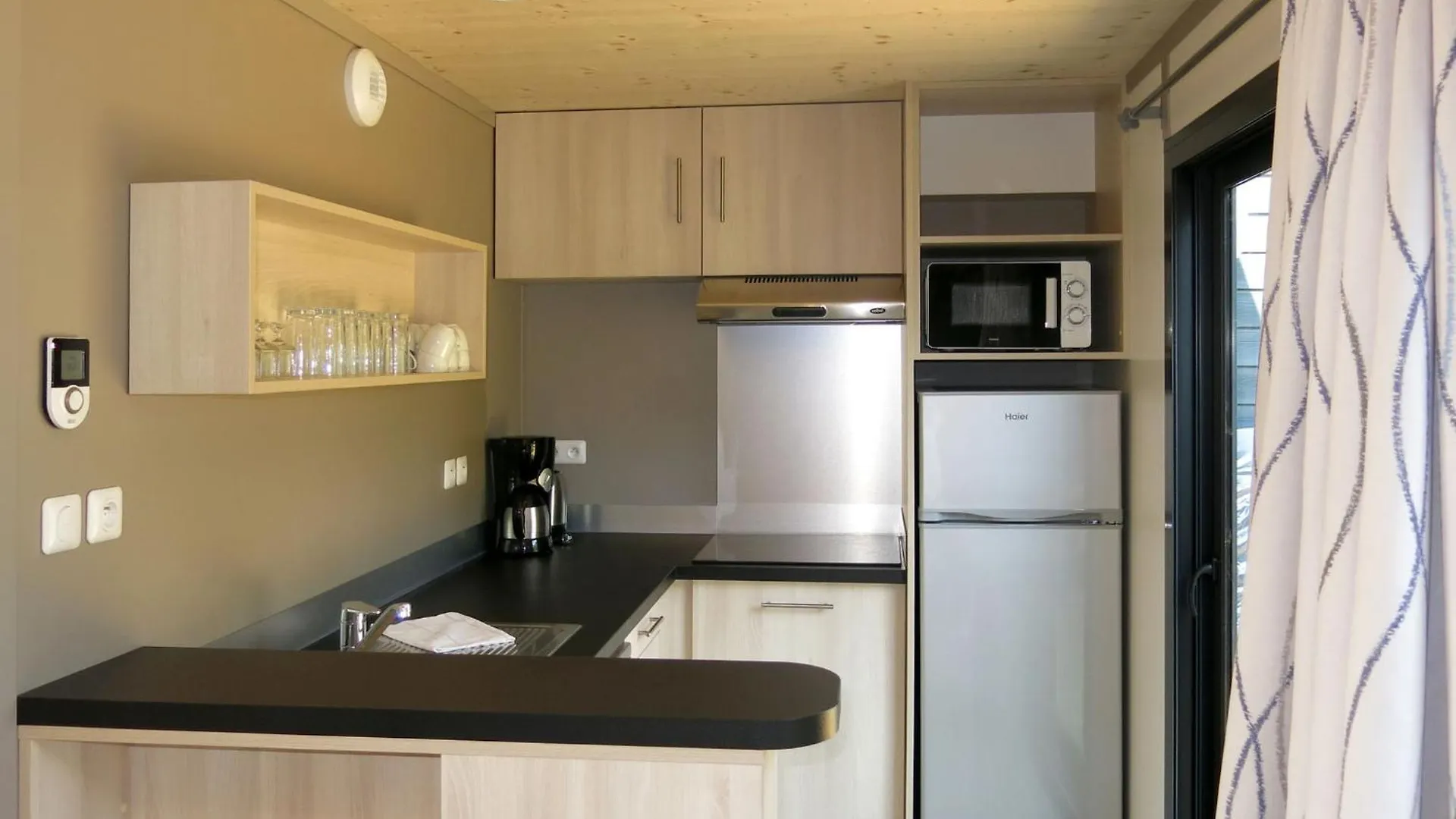 Holiday Home Le Moulin Neuf- 4-6 Personnes By Interhome Rochefort-en-Terre 0*,  Frankrig